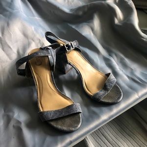 Cute floral denim heels